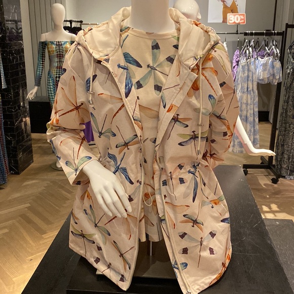 Gabby Isabella dragonfly rain coat - Picture 5 of 8